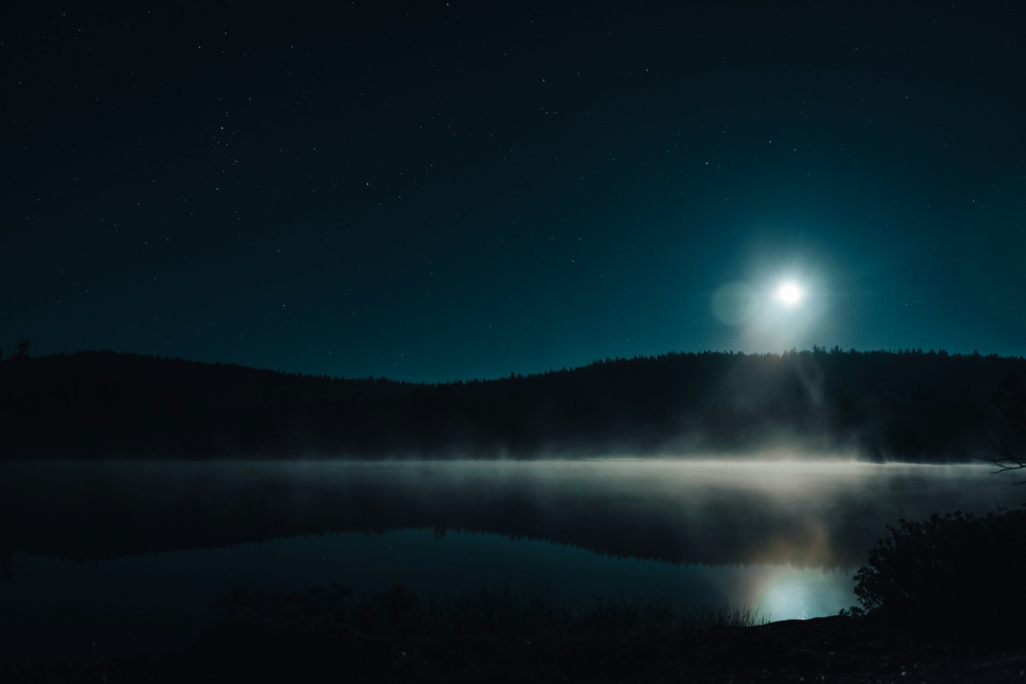 Abstract visualization of emotional processing during sleep